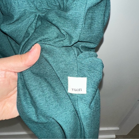 Women's Vuori Lux Jumpsuit sz L #B1 - Picture 4 of 4